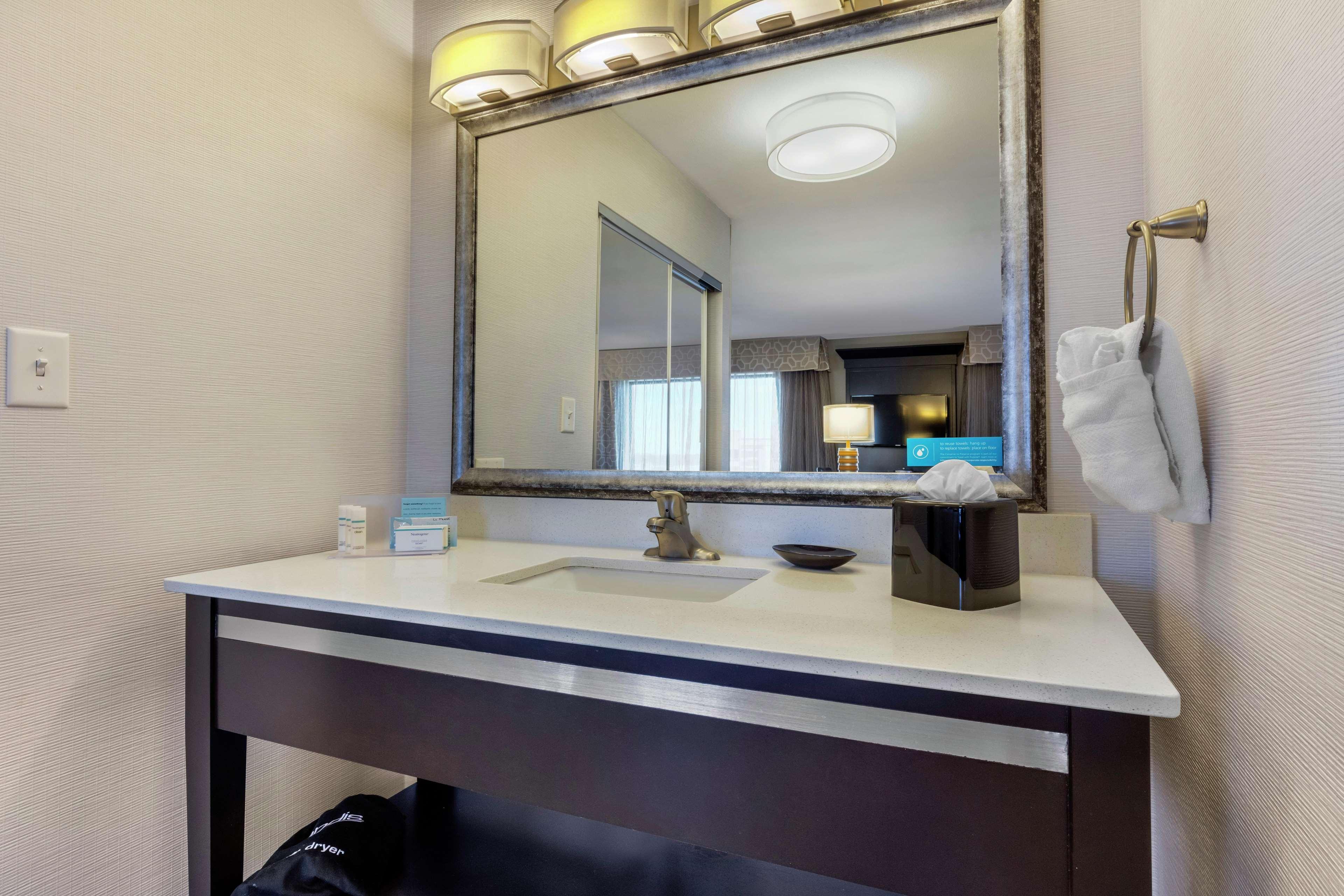 Hampton Inn And Suites Columbus, Ms Extérieur photo