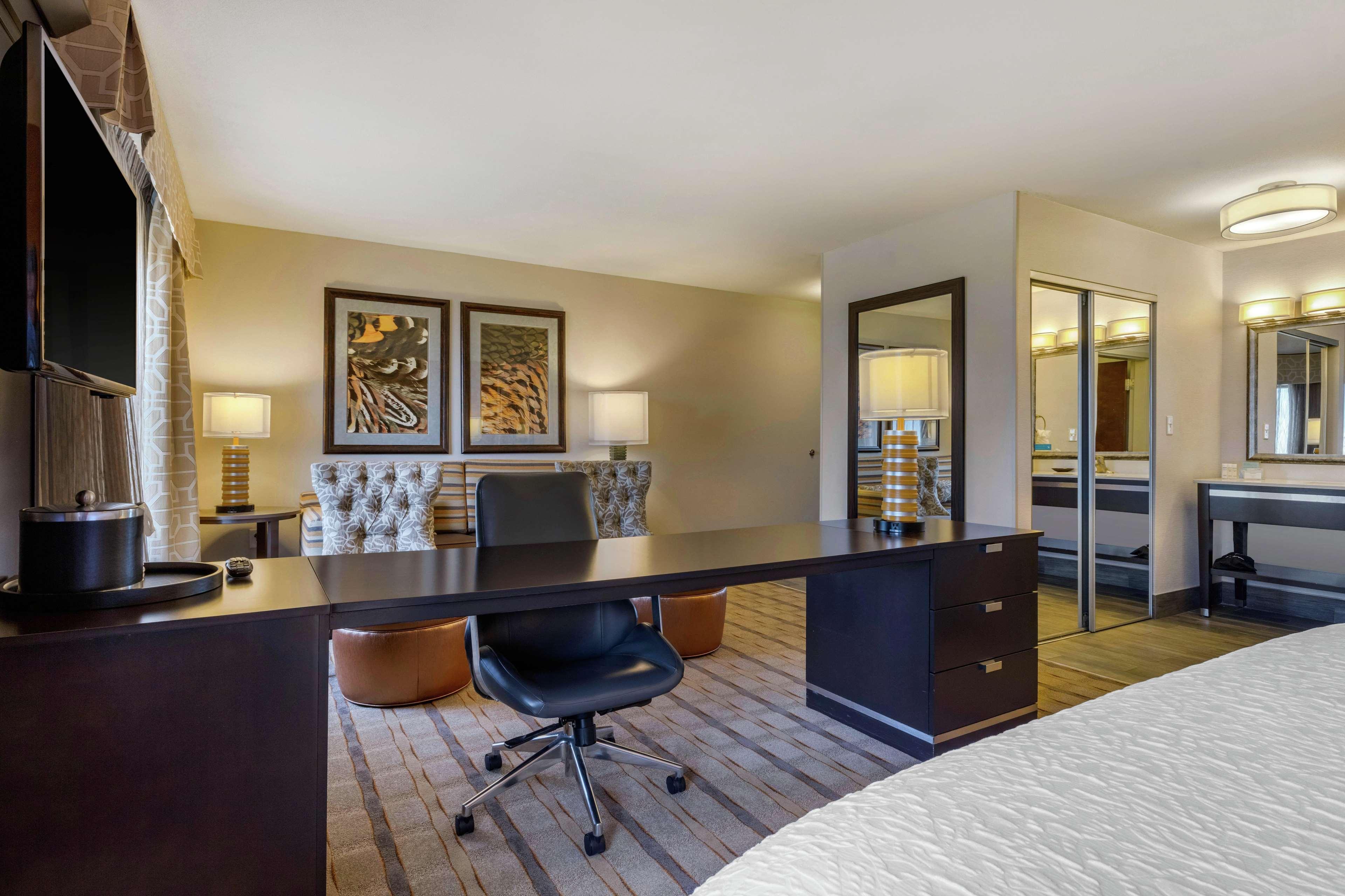 Hampton Inn And Suites Columbus, Ms Extérieur photo