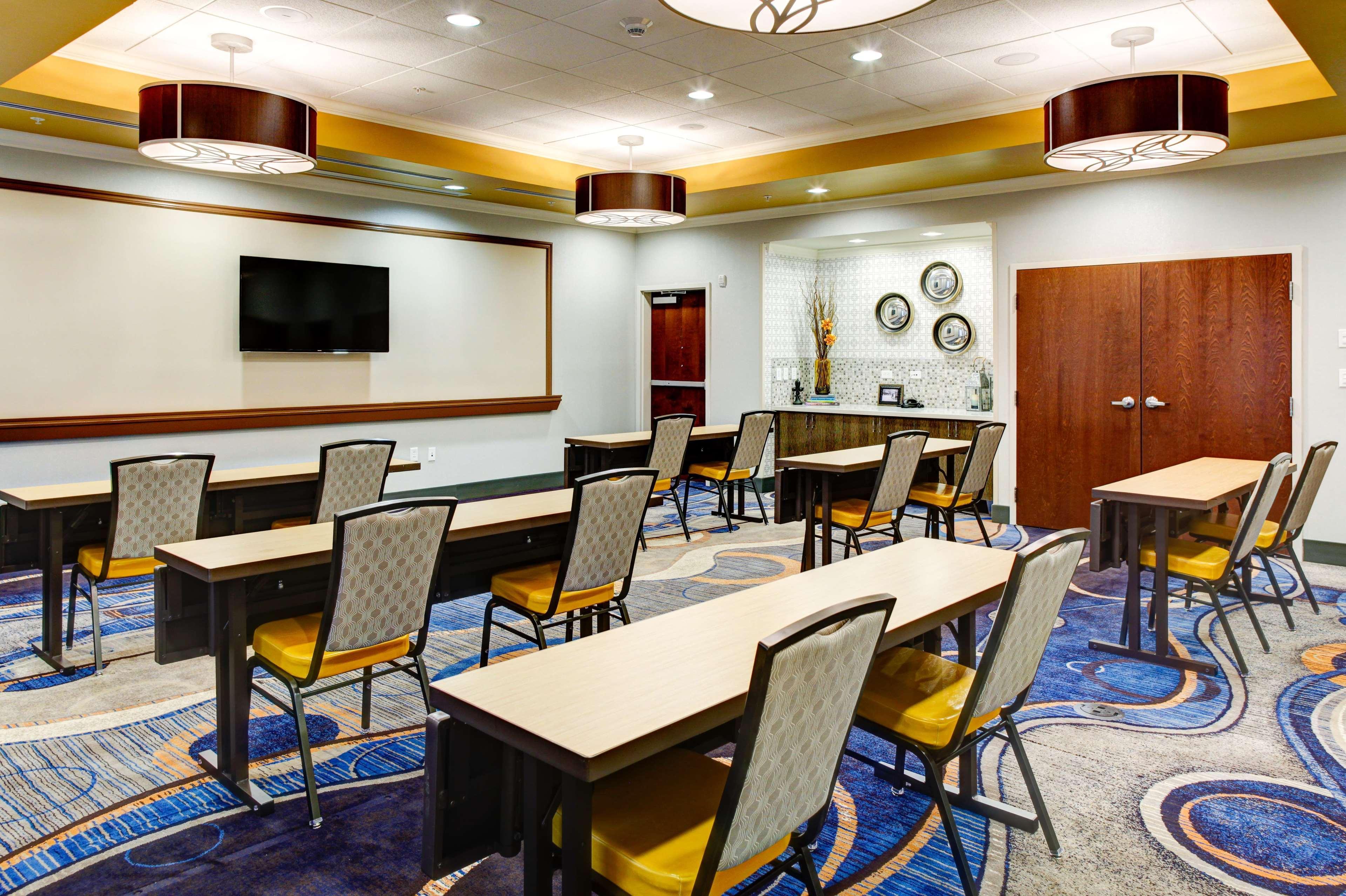 Hampton Inn And Suites Columbus, Ms Extérieur photo