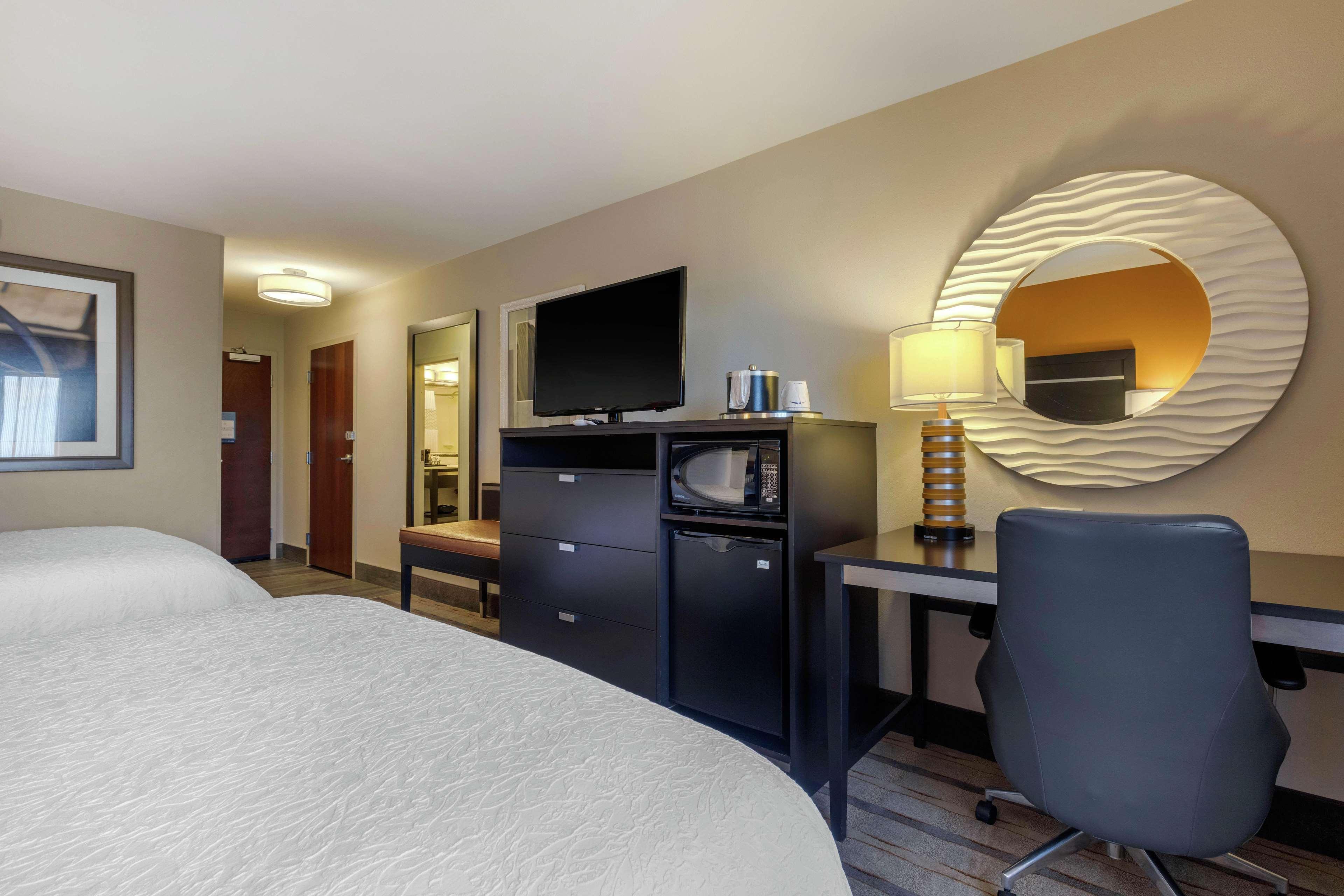 Hampton Inn And Suites Columbus, Ms Extérieur photo