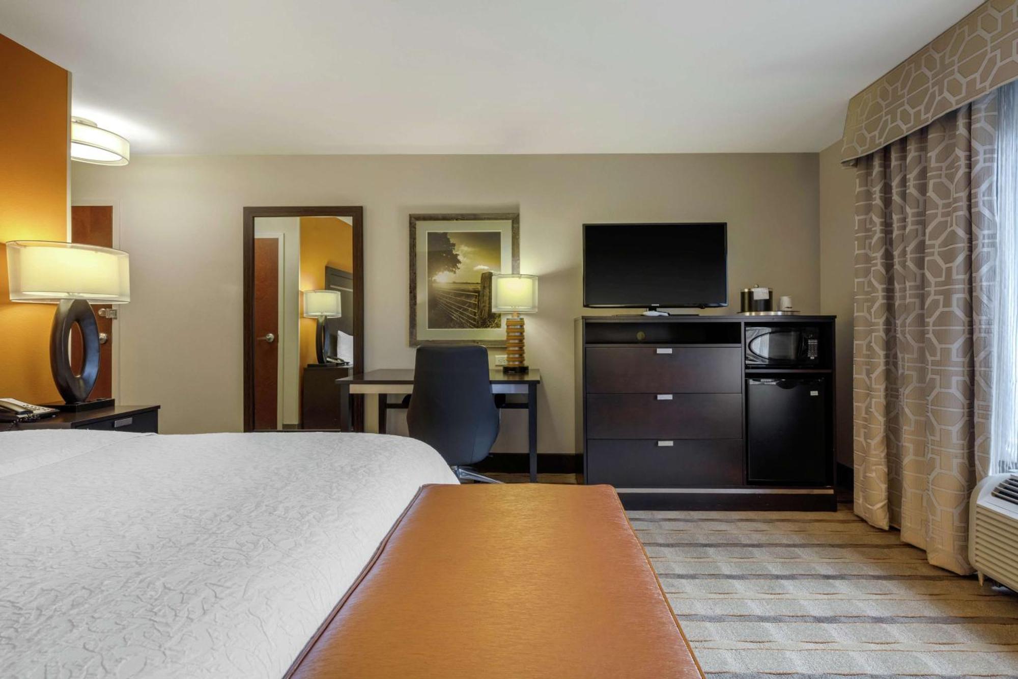 Hampton Inn And Suites Columbus, Ms Extérieur photo