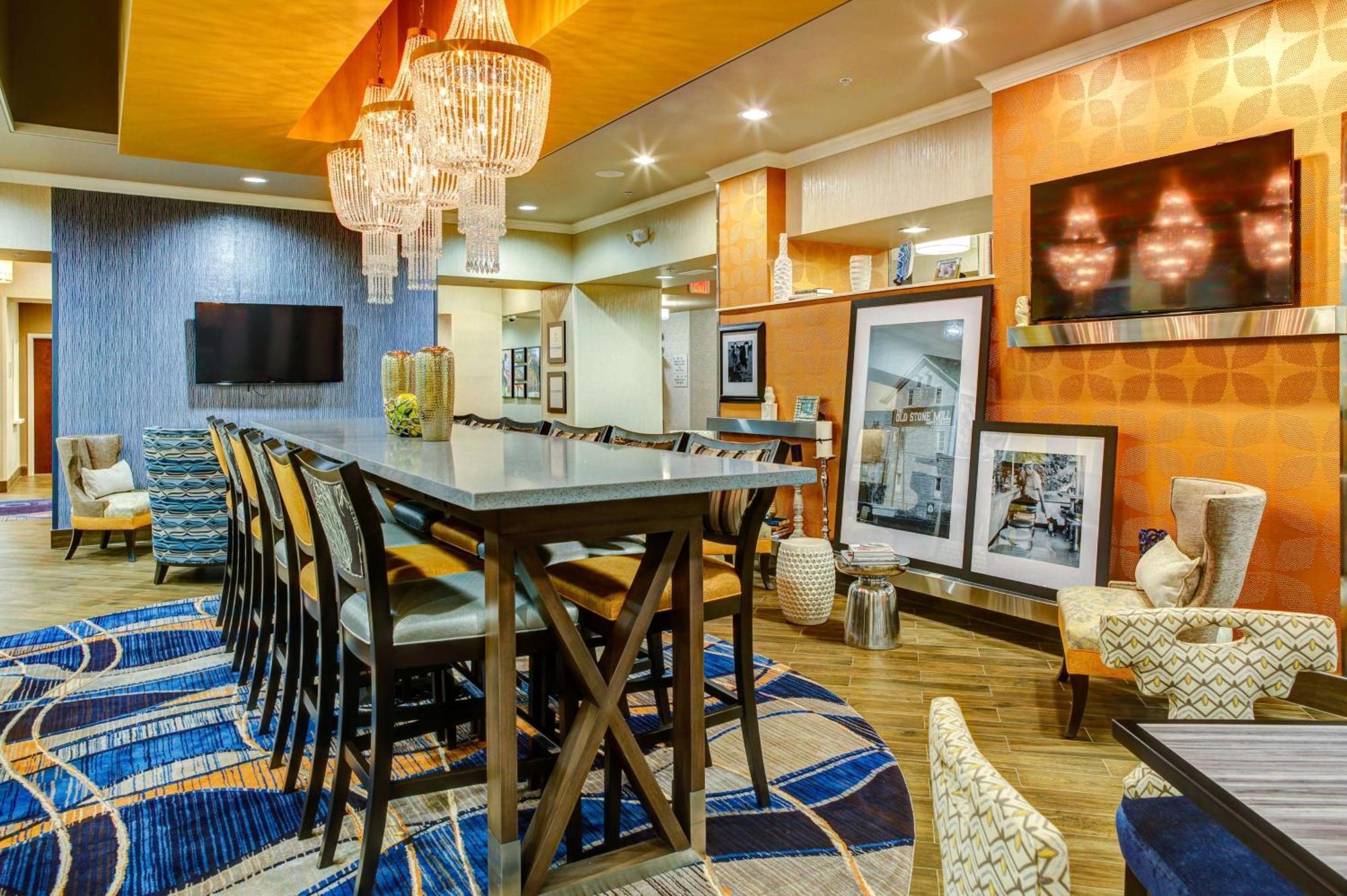 Hampton Inn And Suites Columbus, Ms Extérieur photo